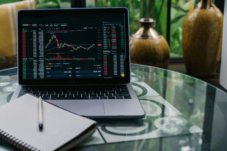 Economia dos EUA: O Que Está Acontecendo e Como Isso Afeta o Brasil